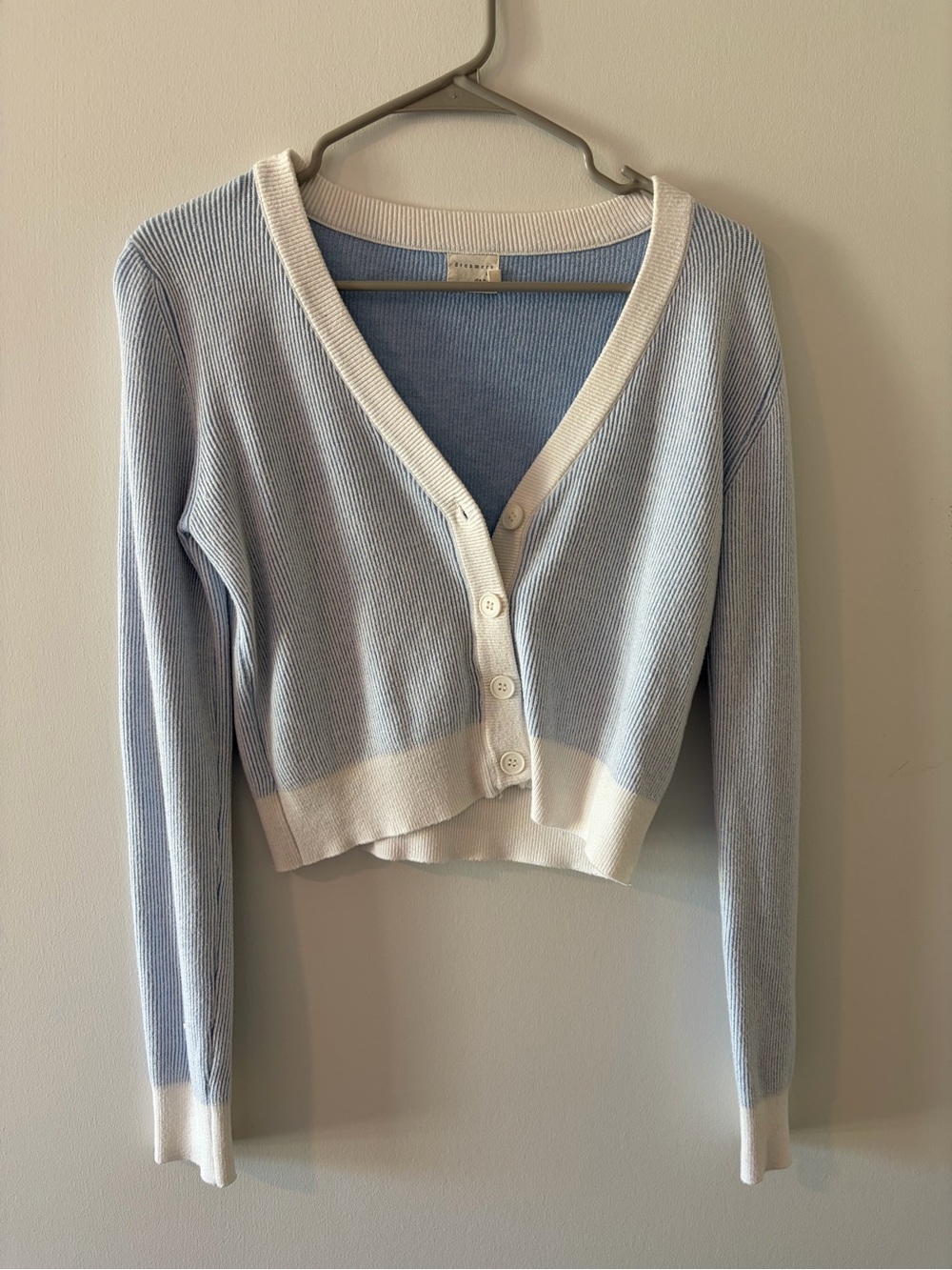 Dreamers by Debut Cropped Cardigan